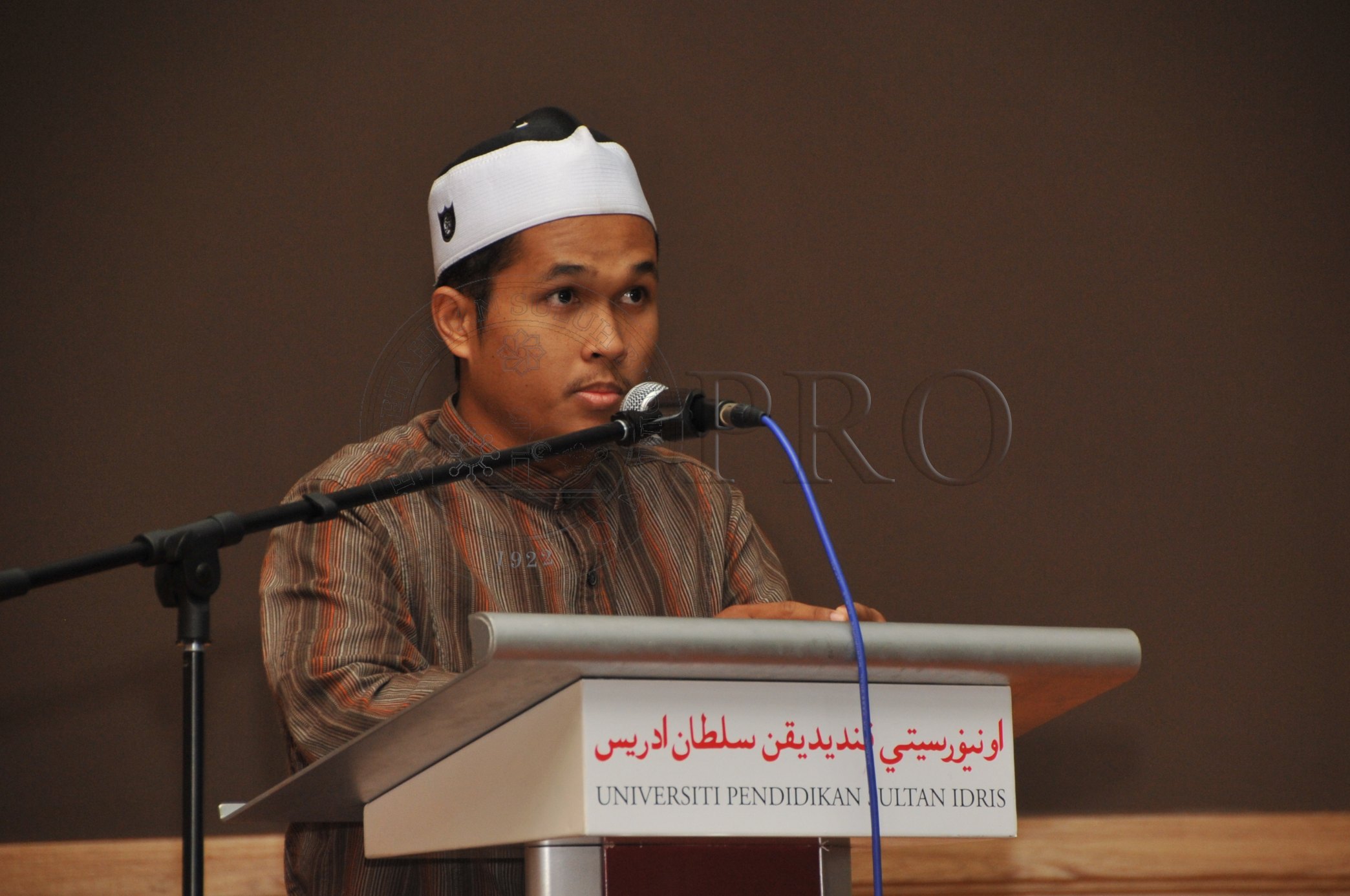 PRO 14 50 RECORD PRO 6823